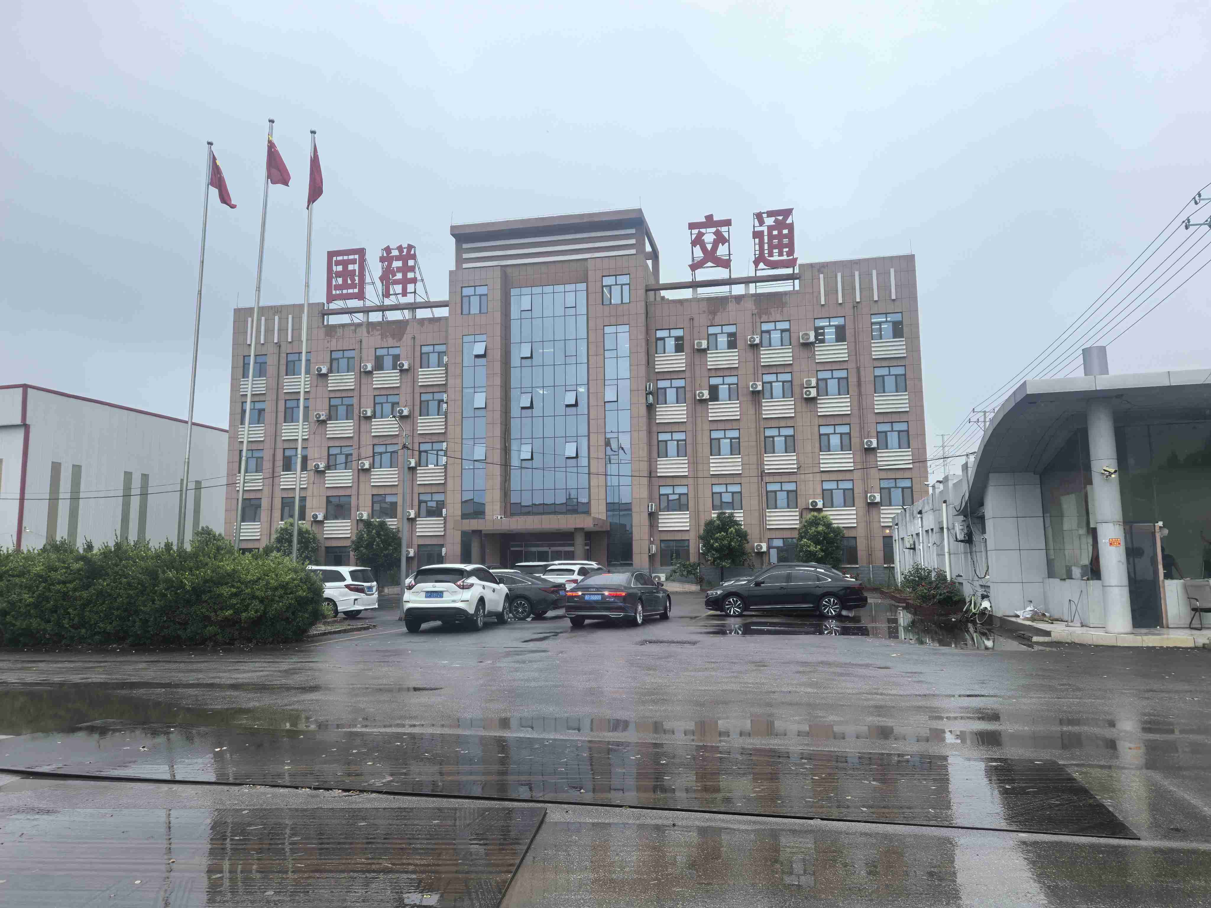 玉溪市环氧锌基波形护栏浸塑波形护栏 - 方案